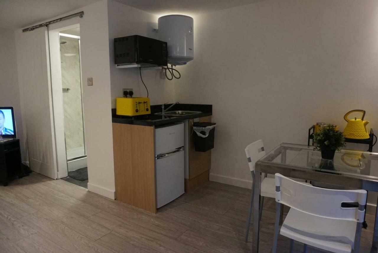 Rjo Serviced Accommodation Purfleet Esterno foto