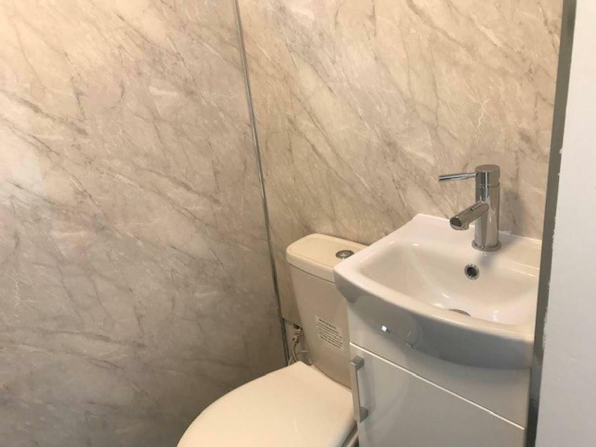 Rjo Serviced Accommodation Purfleet Esterno foto
