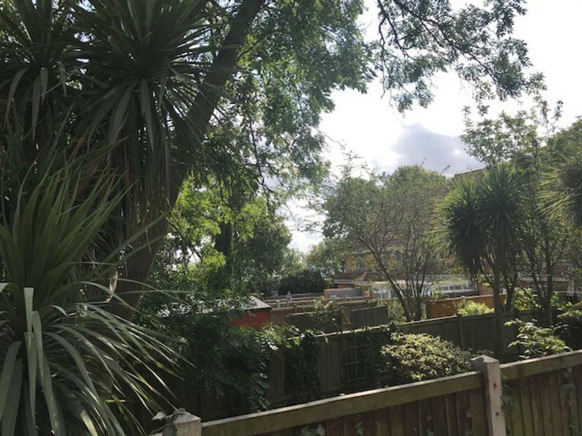 Rjo Serviced Accommodation Purfleet Esterno foto
